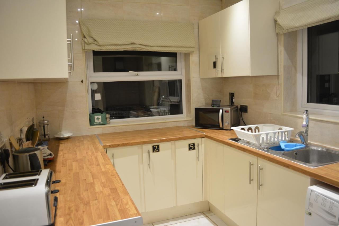 Large Ensuite *